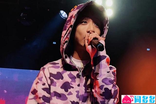 王齐铭《五小区》完整版歌词