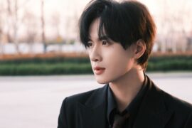 展轩《Day By Day》歌词及评论赏析