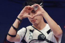 鹭卓《Can't stop the rain》歌词及评论