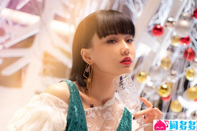 黄龄《气球》歌词封面图