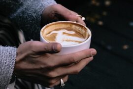 满舒克《Coffee Bae》歌词（咖啡贝）