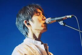 陈鸿宇《独自等待》歌词封面图