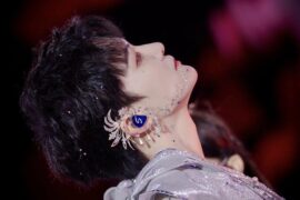 周深《山灵》歌词封面图