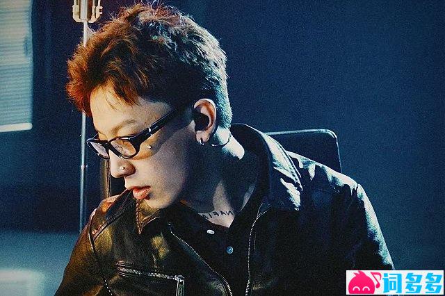 热单间HEATROOM《LuvisDrug》歌词封面图