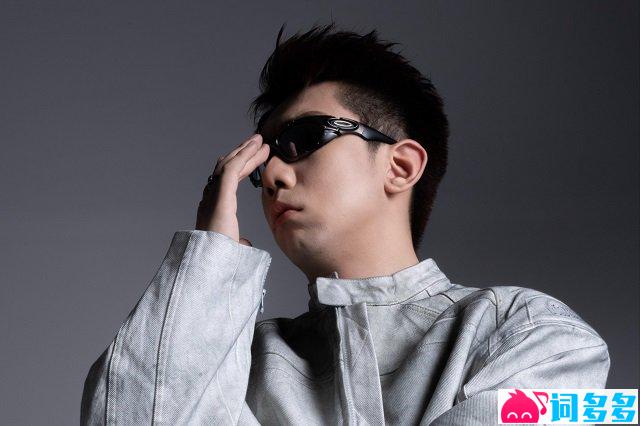 加木《十里》歌词及音源封面图