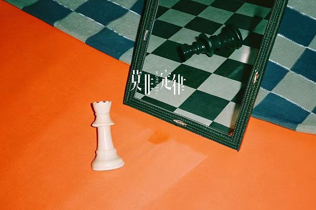 莫非定律乐团《纸星星》封面图