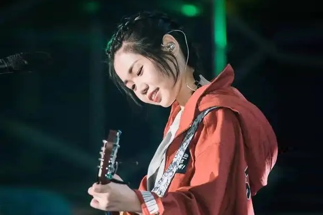 花粥《要》歌词封面图片