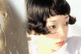 希林娜依高《薛定谔的雨》歌曲歌词封面图